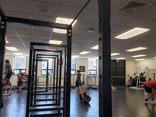 weight room 